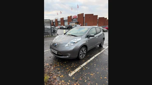 NISSAN LEAF Tekna