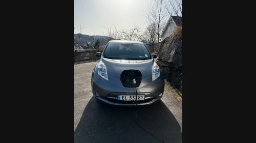 NISSAN LEAF Tekna (K)