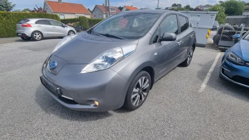NISSAN LEAF Tekna