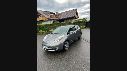 NISSAN LEAF Tekna