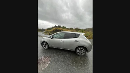 NISSAN LEAF Tekna