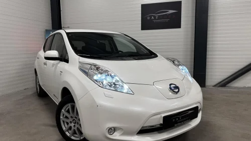 NISSAN LEAF 24KW BOSE/ V.Ratt/ 360Kamera/ NORSK/ 11 av 12 Batteri
