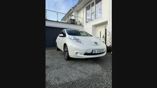 NISSAN LEAF Tekna