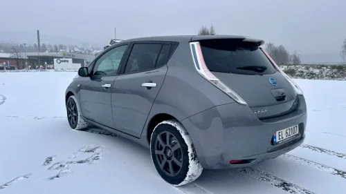 NISSAN LEAF