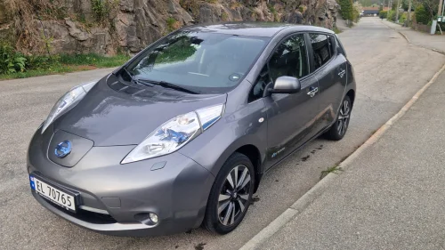 NISSAN LEAF Tekna (K)