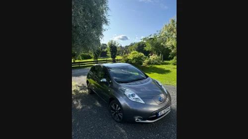 NISSAN LEAF Tekna