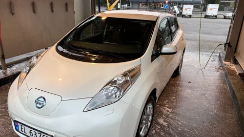 NISSAN LEAF Tekna