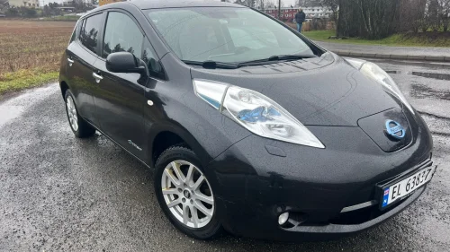 NISSAN LEAF Tekna