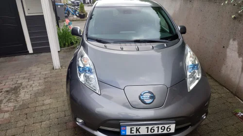 NISSAN LEAF Tekna
