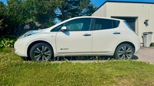 NISSAN LEAF Tekna