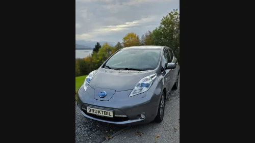 NISSAN LEAF Tekna EU -kontroll 31,03,2027