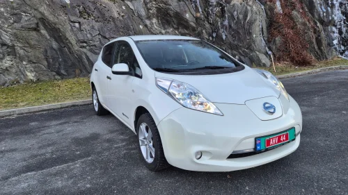 NISSAN Leaf Tekna