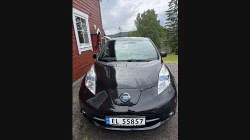 NISSAN LEAF