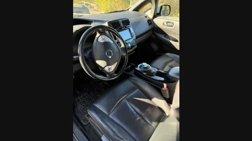 NISSAN LEAF Tekna (K)