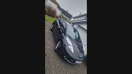 NISSAN LEAF TEKNA. SKINNSETER. NØKKELFRI ÅPEN/START. OPPVAR.RAT.DAB