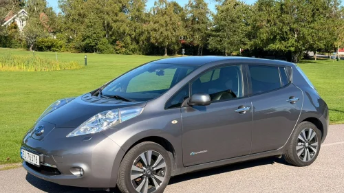 NISSAN LEAF Tekna