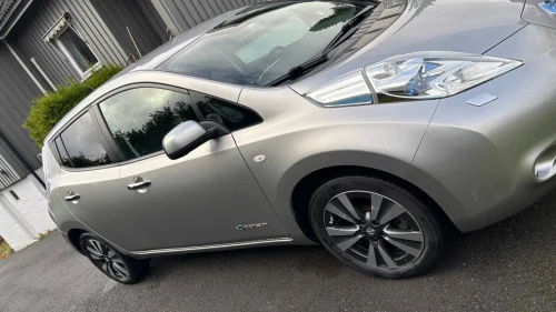 NISSAN Leaf TEKNA SOLAR LEATHER NORDISK-360 KAMERA-SKINNSETER