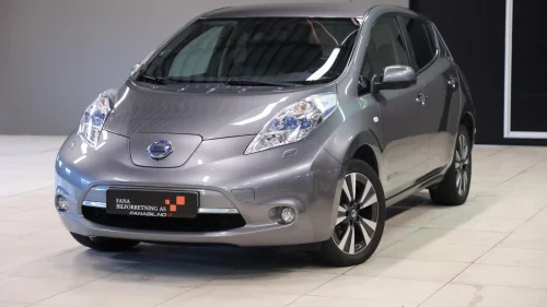 NISSAN LEAF 24kWh Tekna/Skinn/Bose/360Kamera/Ny service/EU OK 08 27