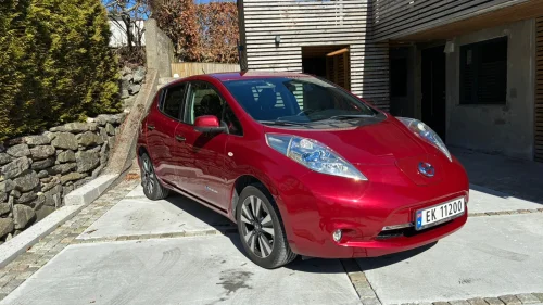 NISSAN Leaf Tekna