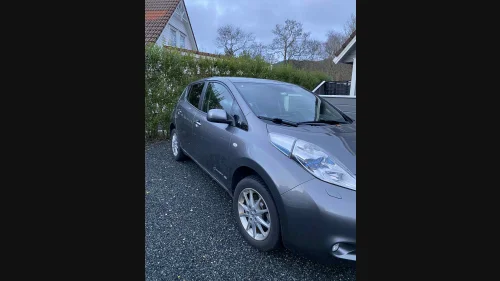 NISSAN LEAF Tekna