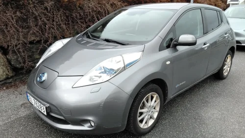 NISSAN LEAF Tekna