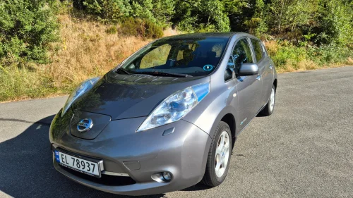 NISSAN LEAF Tekna