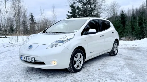 NISSAN Leaf