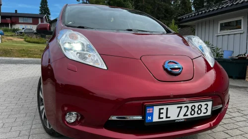 NISSAN LEAF Tekna