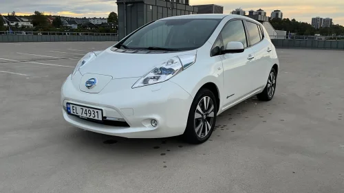 NISSAN LEAF Acenta