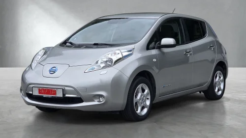 NISSAN LEAF 12/12 Streker Rattvarme R kamera Navi Ny EU
