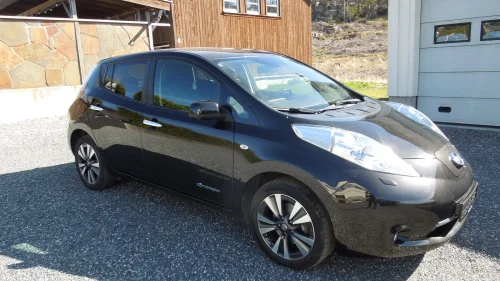 NISSAN LEAF Visia