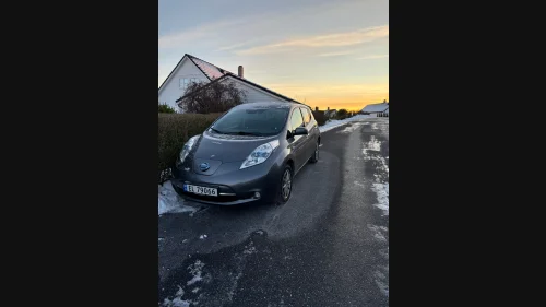 NISSAN LEAF Tekna