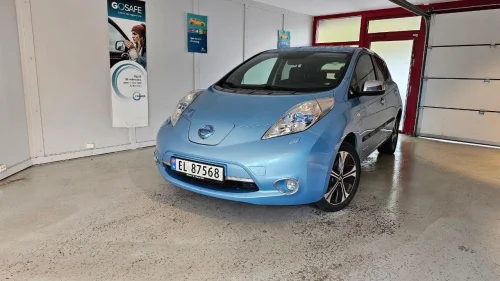 NISSAN LEAF 30kWh EU 09.2026 // 30 KW // R.KAM // NAVI // CRUISE // SE PR