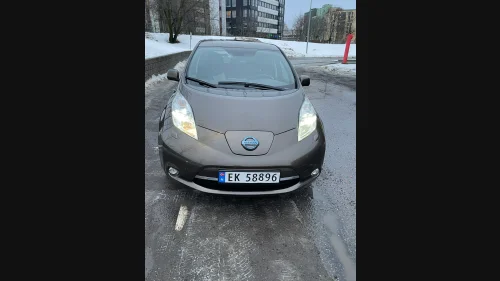 NISSAN LEAF 30kWh Zeo