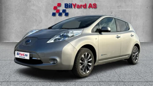 NISSAN Leaf 24kWh Bose | Skinn | CC | Rattvarme | Ryggkamera | 11/12