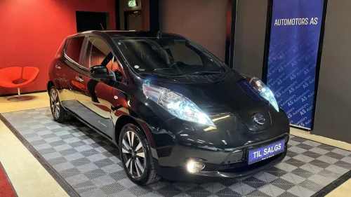 NISSAN LEAF 24kWh TEKNA - BOSE - 360KAMERA -DAB - BT- EU 31.05.2026