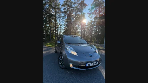 NISSAN LEAF 30kWh Nordic 30kWh/360 kam/Navi/Bose/KUN 2 eiere