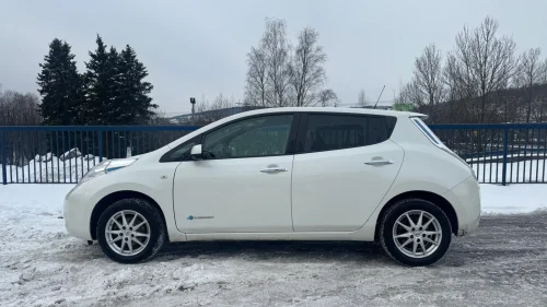 NISSAN LEAF 24kWh