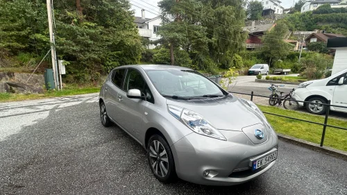 NISSAN Leaf 30kWh Tekna 30kWh