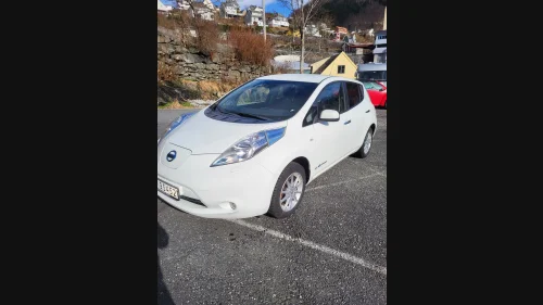 NISSAN LEAF 30kWh Tekna 30kWh