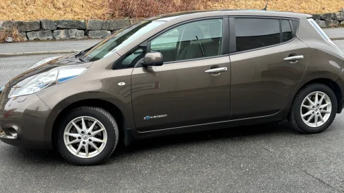 NISSAN LEAF 30kWh Tekna 30kWh