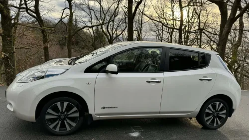 NISSAN LEAF 30kWh Tekna 30kWh