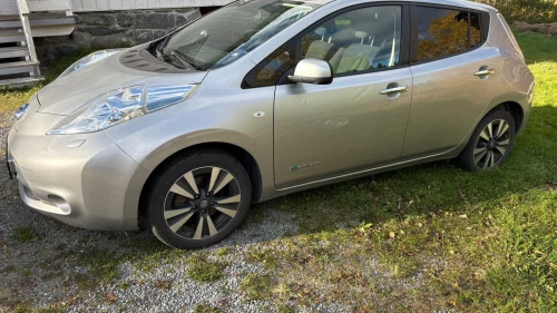 NISSAN LEAF 30kWh Nordic 30kWh Komplett servicehistorikk Ny EU
