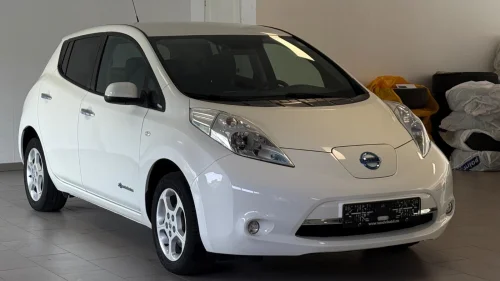 NISSAN Leaf 24kWh 24kWh Acenta Navi Cruise Kamera 1 Eier EU-10.26 LAV KM