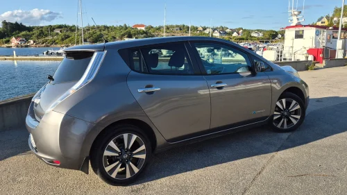 NISSAN LEAF 30kWh Tekna 30kWh