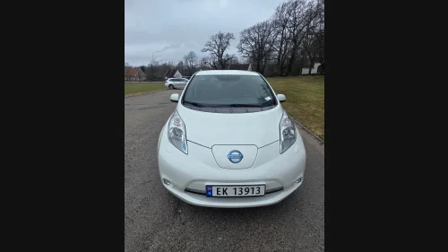 NISSAN LEAF 30kWh Acenta 30kWh