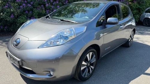 NISSAN Leaf 30kWh 30kWh TEKNA Skinn V-pumpe Cruise Navi DAB AUX R-KAM AC+