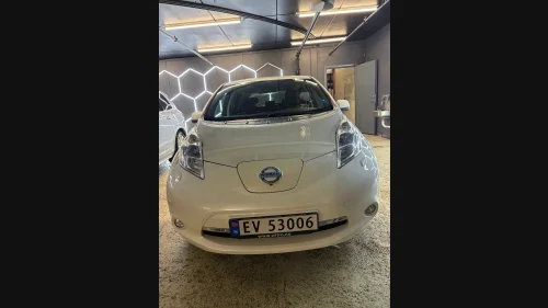 NISSAN Leaf 30kWh Tekna 30kWh