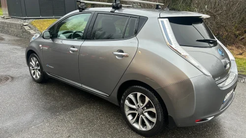 NISSAN LEAF 30kWh Tekna 30kwh/Norsk/BOSE/360 kamera/ S-V hjul/takbøyler