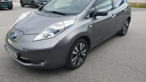 NISSAN Leaf 30kWh Tekna 30kWh KUN 85.325km EU OK CRUISEKONTROLL RYGGEKAME
